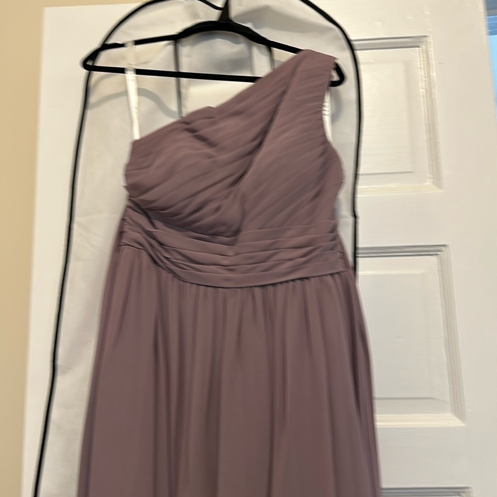 Soft lavender tea length dress.